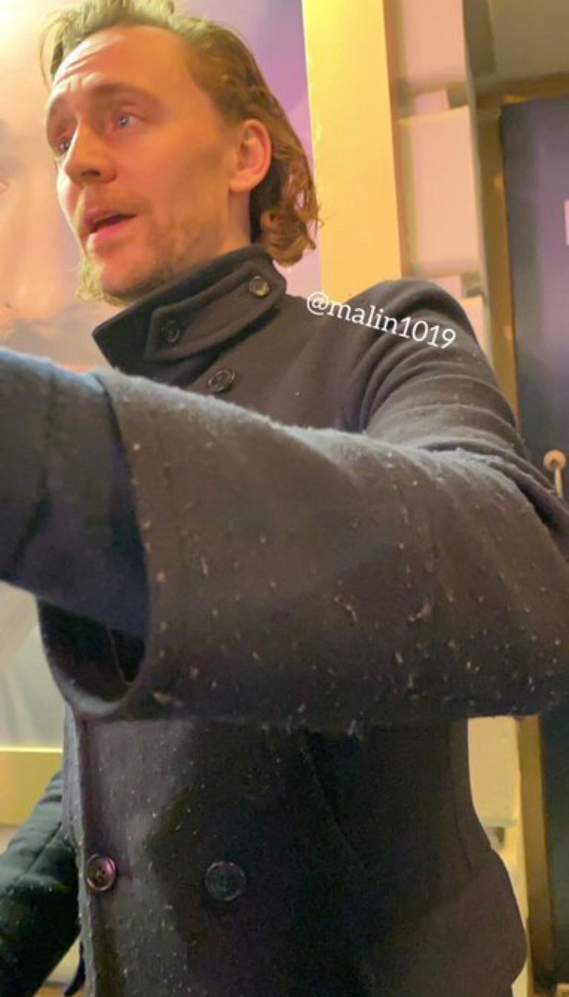 같은 옷만 입고 다니기로 유명한 해외 배우 | 인스티즈