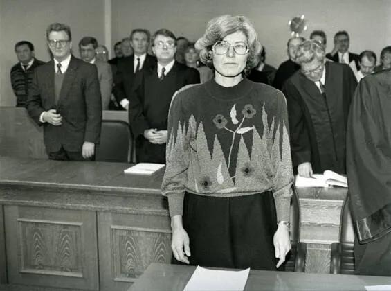 미남을 훈련시켜 간첩으로 보냈다고? (로미오 공작) | 인스티즈