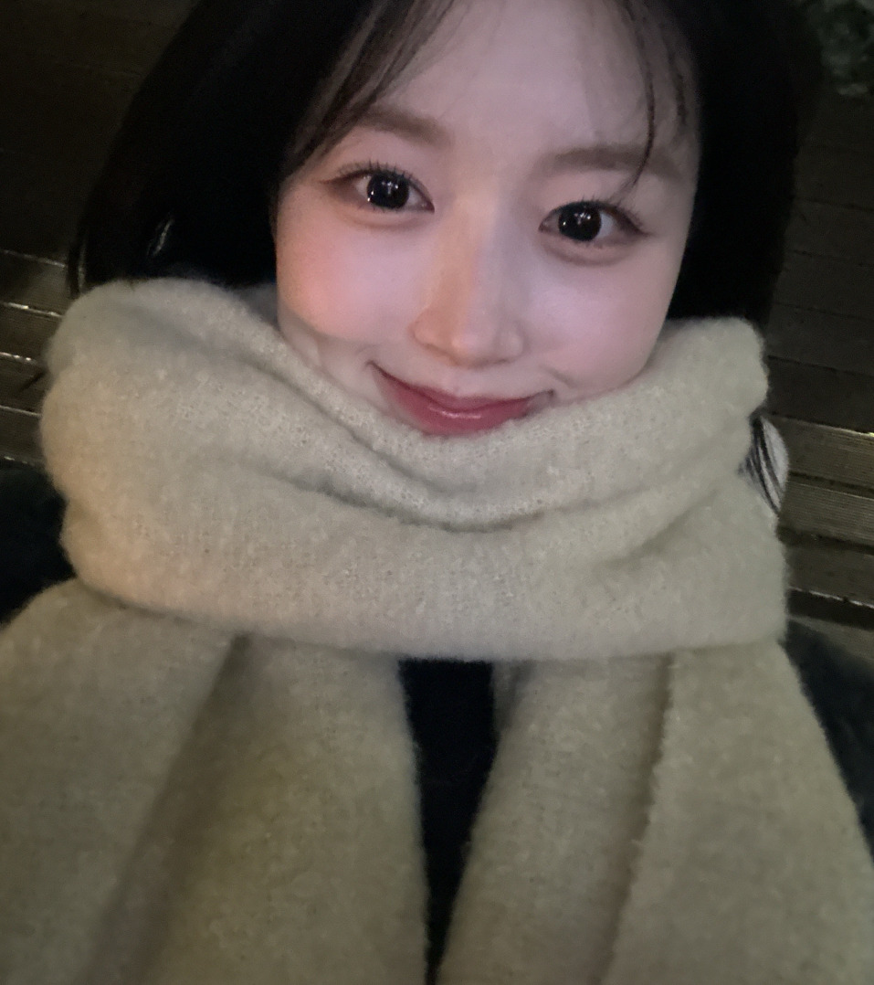 해원이는 유명한 여친짤의 권위자임.jpg | 인스티즈