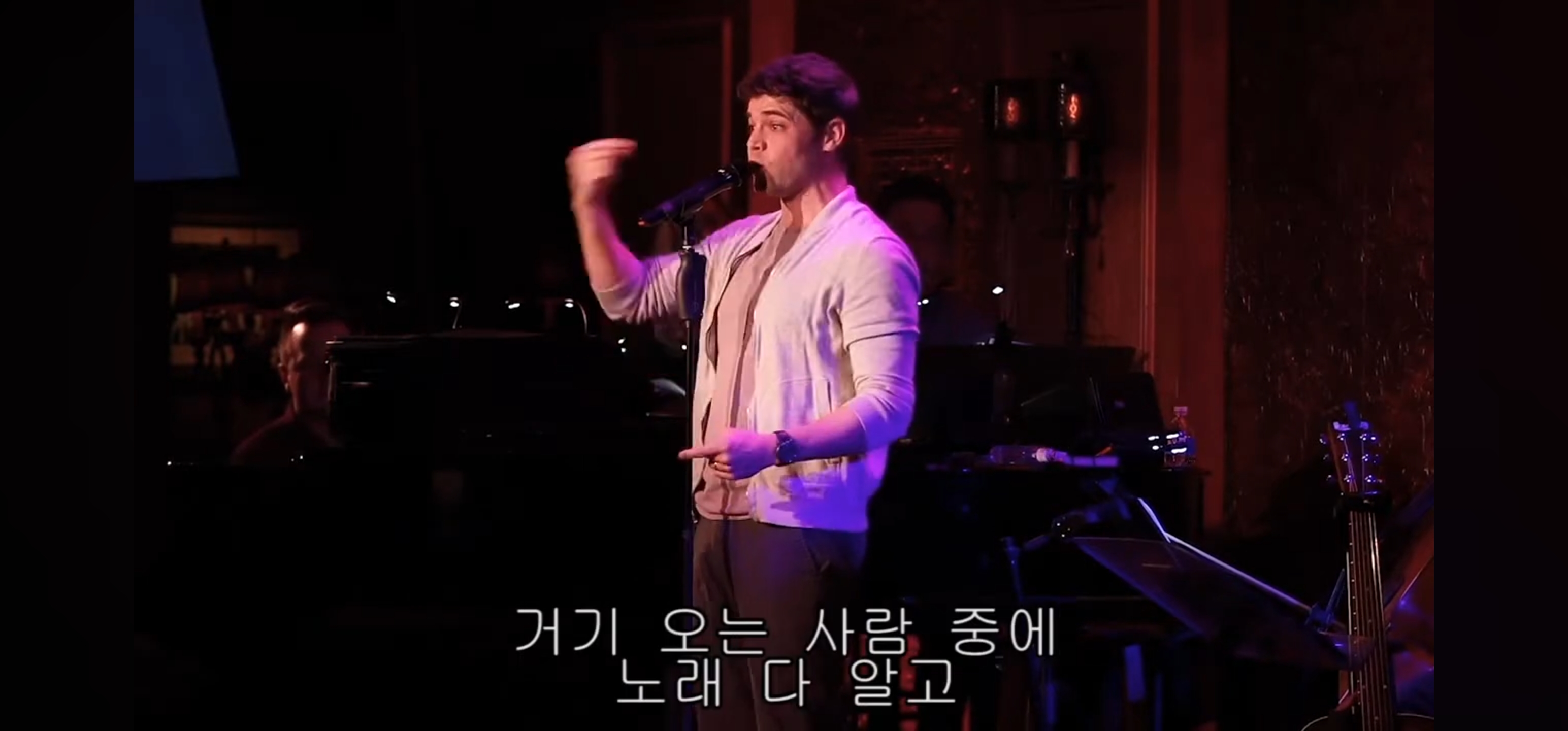 이제 와서 말하지만 휴 잭맨, 잭 에프론 대신 위대한 쇼맨이란 영화를 세상에 나온 게 한 건 나야! 그게 무슨 소리냐고?.jpg | 인스티즈