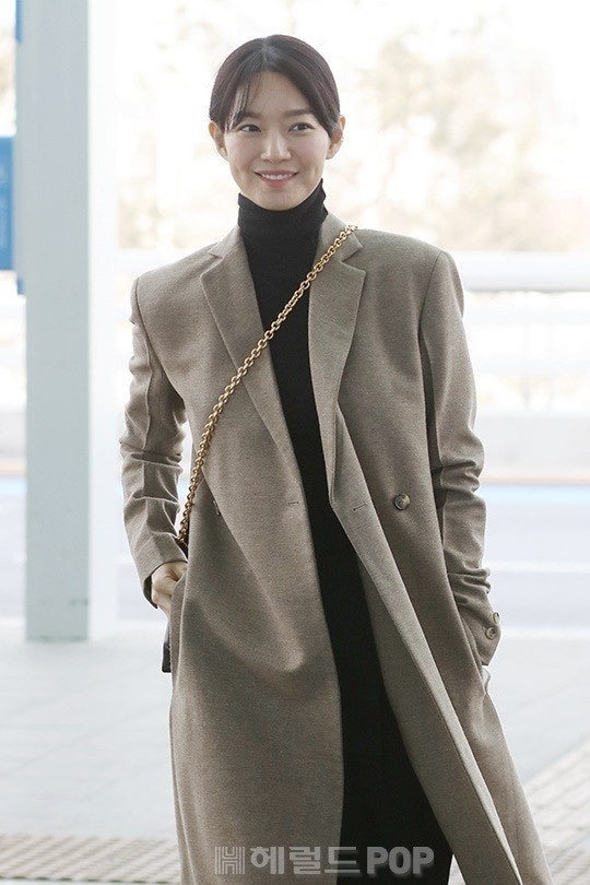 신민아 2018년도 공항패션 | 인스티즈