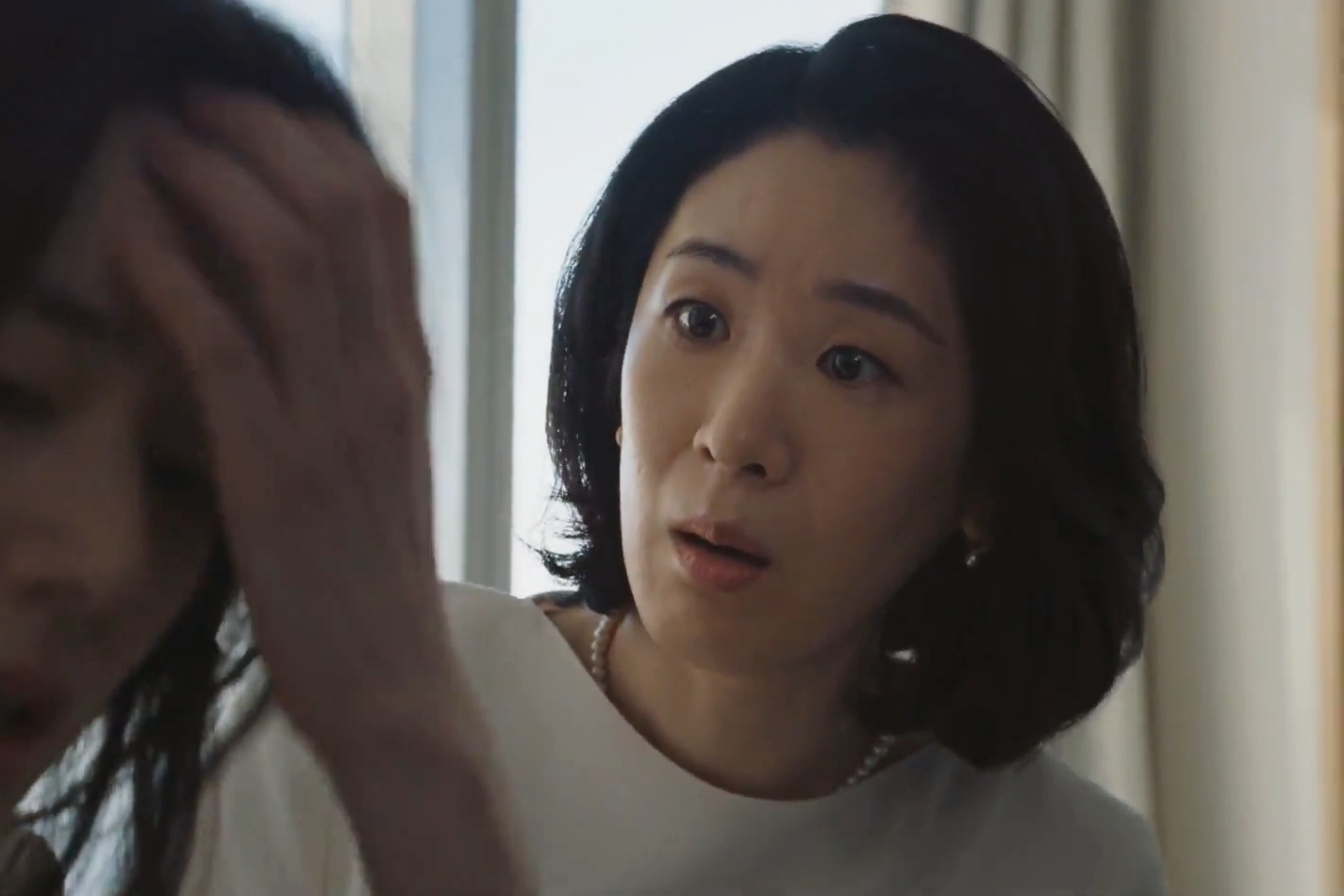 요새 가장 핫한 드라마 이상한 변호사 우영우와 안나 세계관의 중심... | 인스티즈