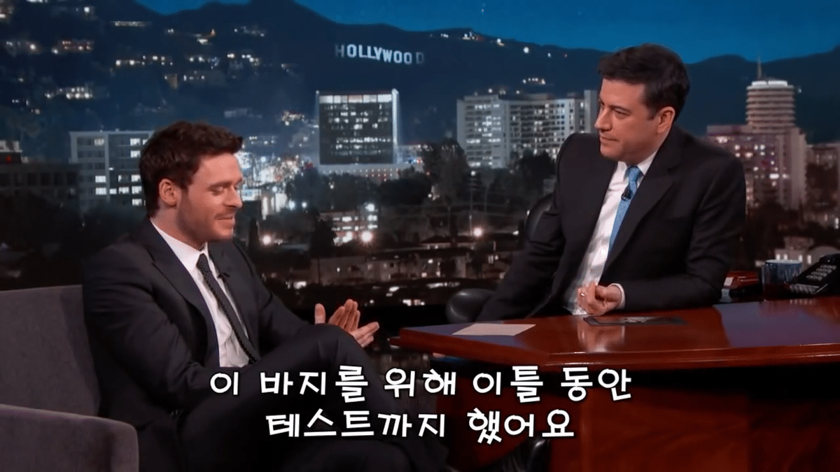 남자배우들이 꽉 끼는 타이즈를 입을때 중요부위를 가리는 방법.jpg | 인스티즈