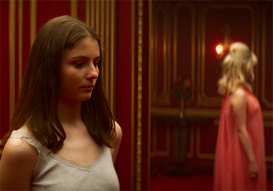 런던 대학에 합격해서 여성전용 하숙집에서 살게됐는데... | 인스티즈