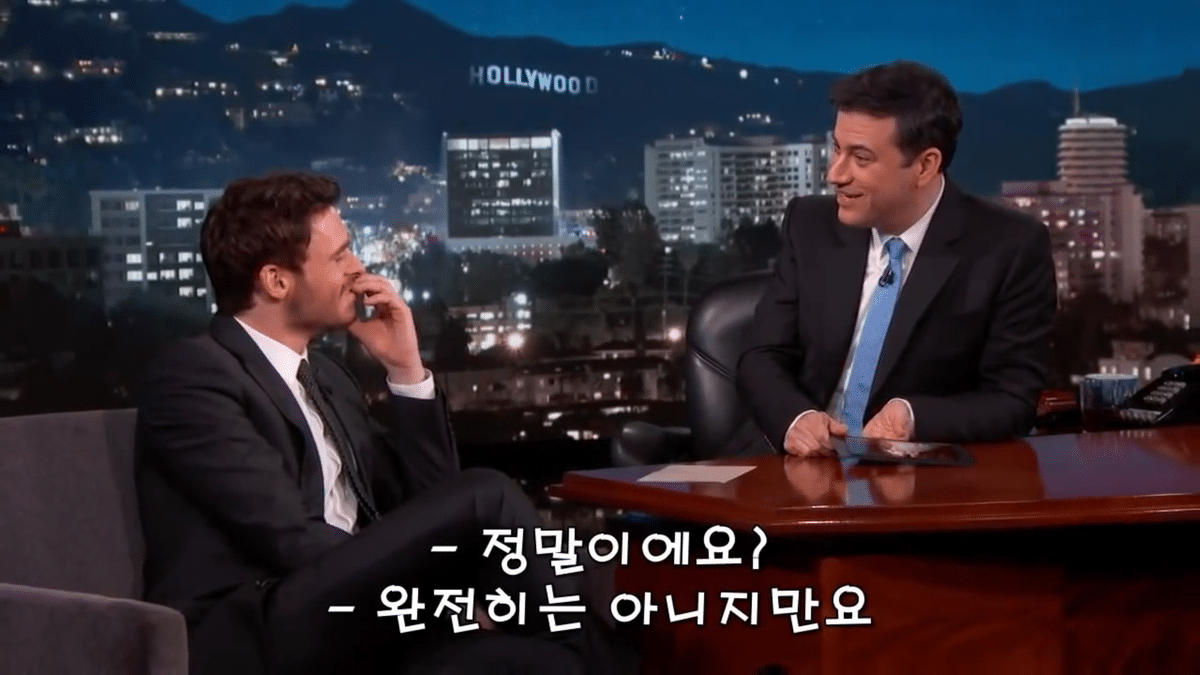 남자배우들이 꽉 끼는 타이즈를 입을때 중요부위를 가리는 방법.jpg | 인스티즈