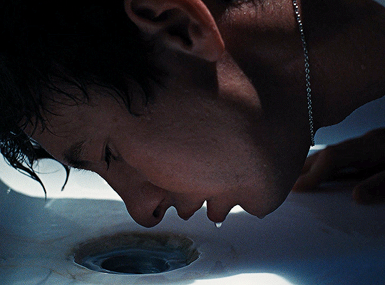 음침하고 쎄한연기 잘하기로 유명한 배우 | 인스티즈