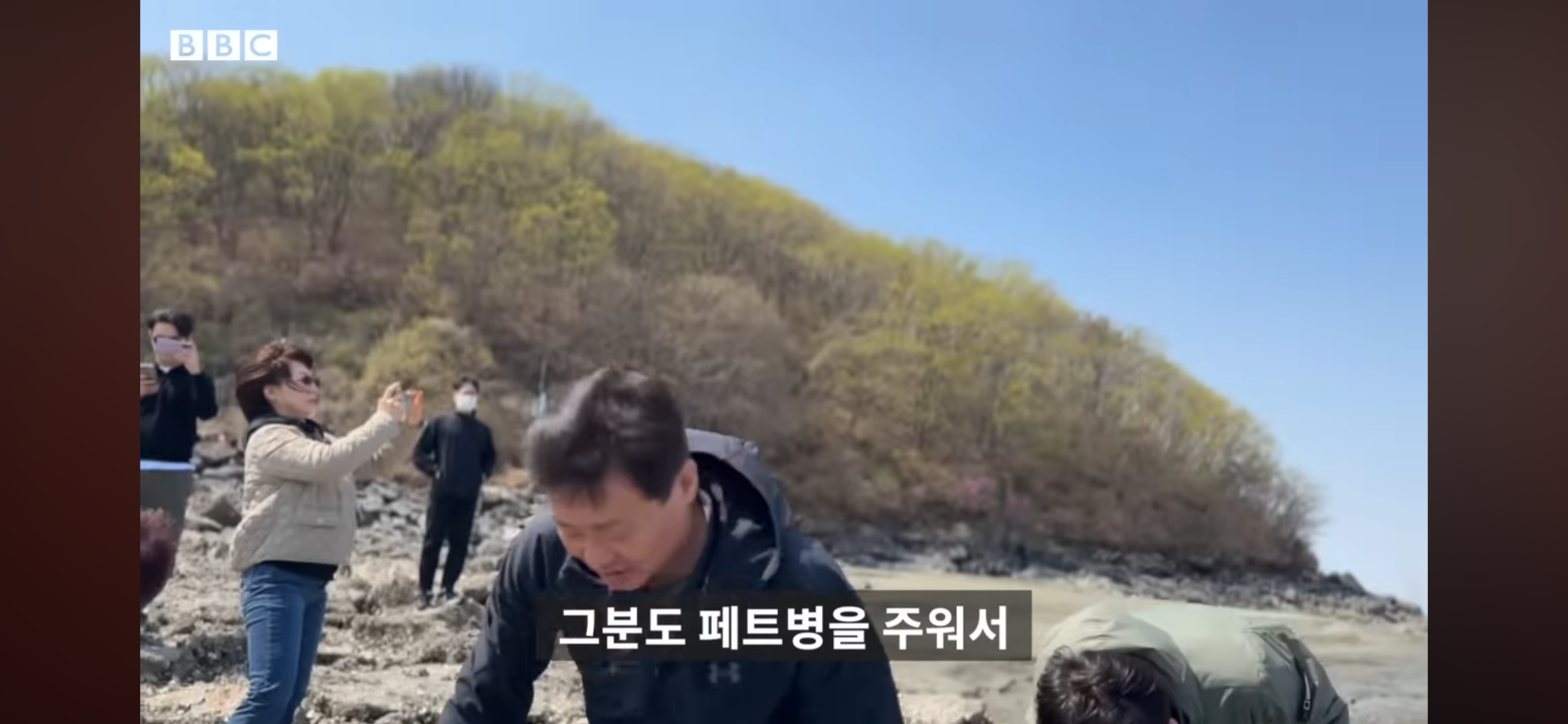 쌀이 든 페트병을 북한으로 보내는 사람들 | 인스티즈