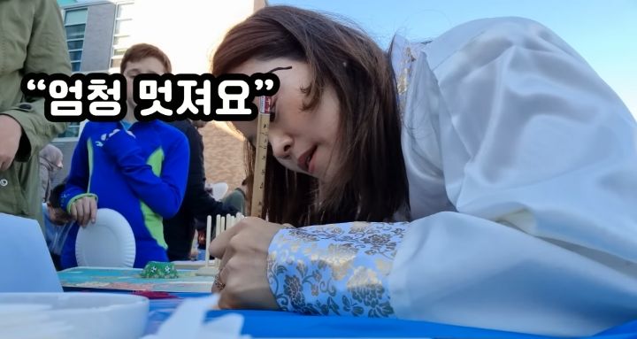 한 유튜버가 미국 학교에서 한국 홍보하는 법.jpg | 인스티즈