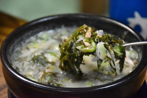 진짜 좋아하는 사람은 엄청 좋아하는 제주도식해장국.jpg | 인스티즈