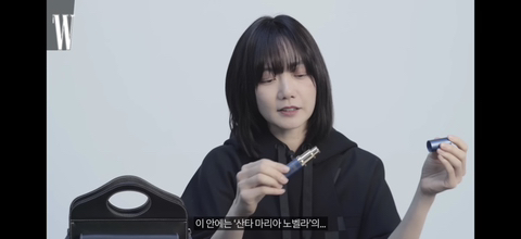 물건을 진짜 오래, 심플하게 쓰는 배두나 왓츠인마이백.jpg | 인스티즈