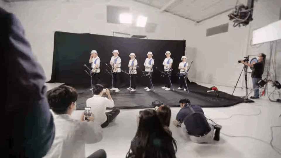 이재명의 굽은 왼팔 | 인스티즈