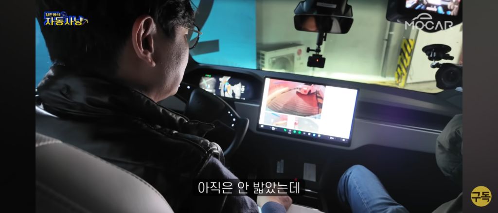 인간 운전자도 맨날 긁는 헬난이도 FSD 자율주행으로 주차해보기 | 인스티즈