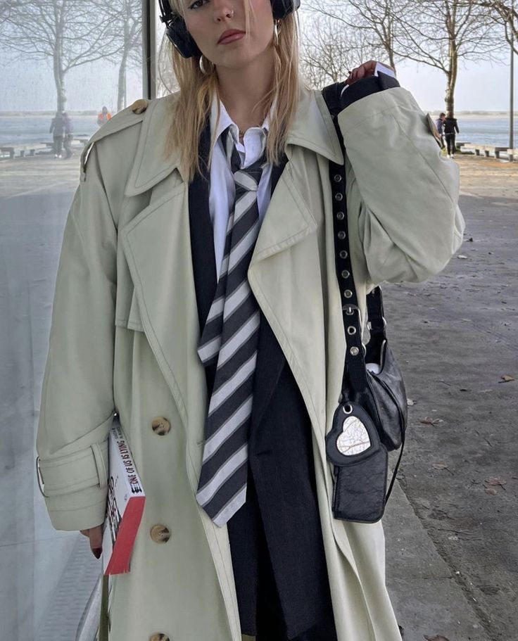 여자들 넥타이 패션 유행하면 좋겠는 글.jpg | 인스티즈