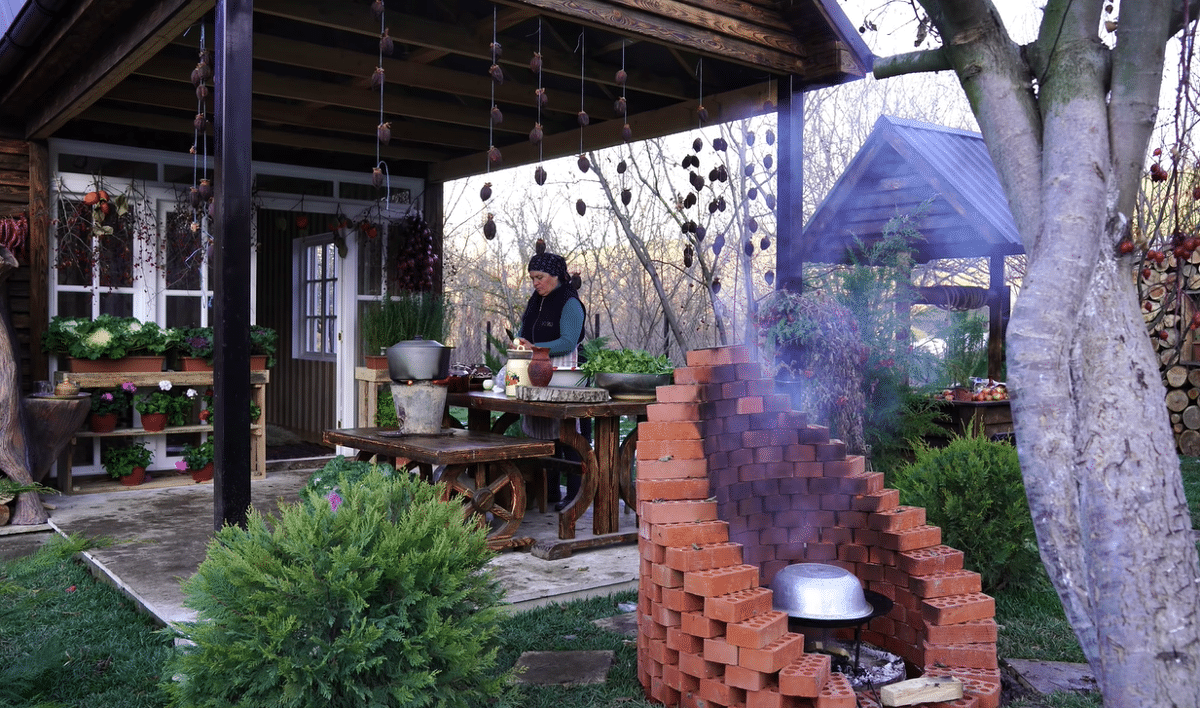 요즘 유튜브에서 은근히 인기 많다는 외국 시골 브이로그...jpg | 인스티즈