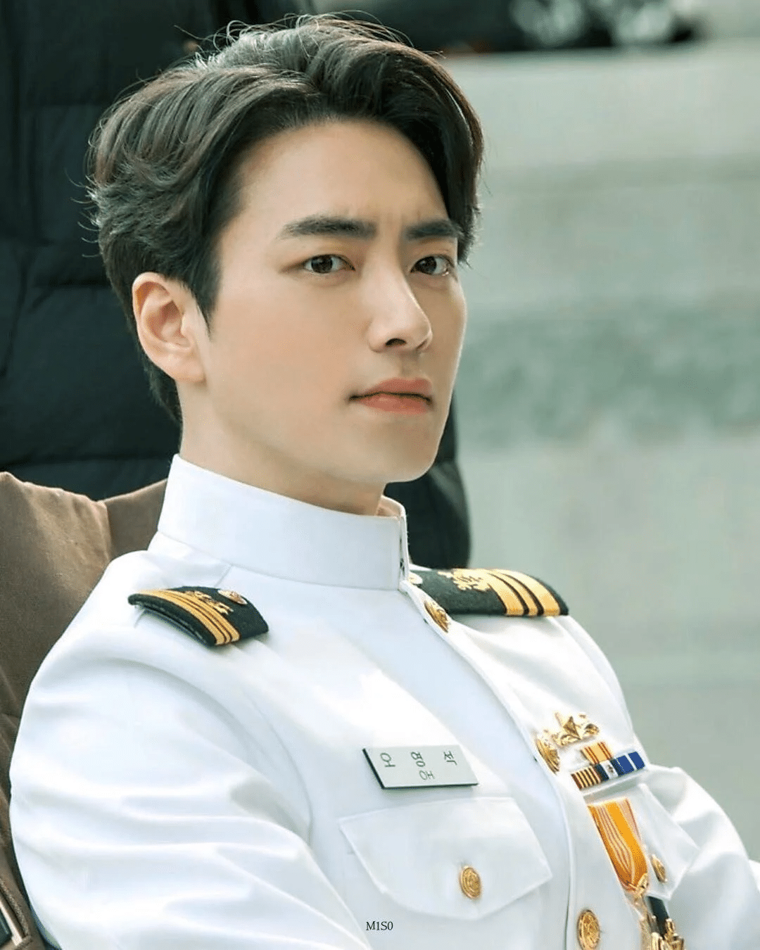 제복 입은 배우들이 일반인이라면 유명해진다 vs 그정도는 아니다 | 인스티즈