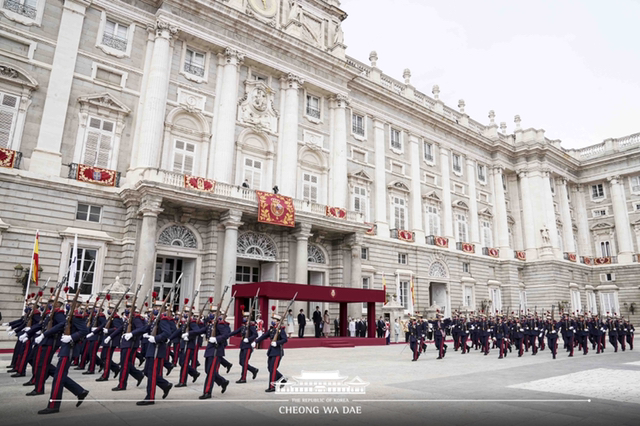 홈마 드립이 이해되는 청와대 공식 사진 | 인스티즈