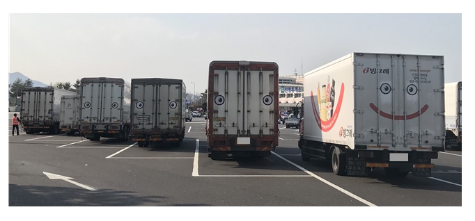 요새 자주 보이는 눈알 달린 트럭들 👀 (귀여움 주의) | 인스티즈