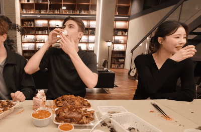 미주 춤 보고 반해버린 프랑스 아르망 청년.gif (영국남자) | 인스티즈