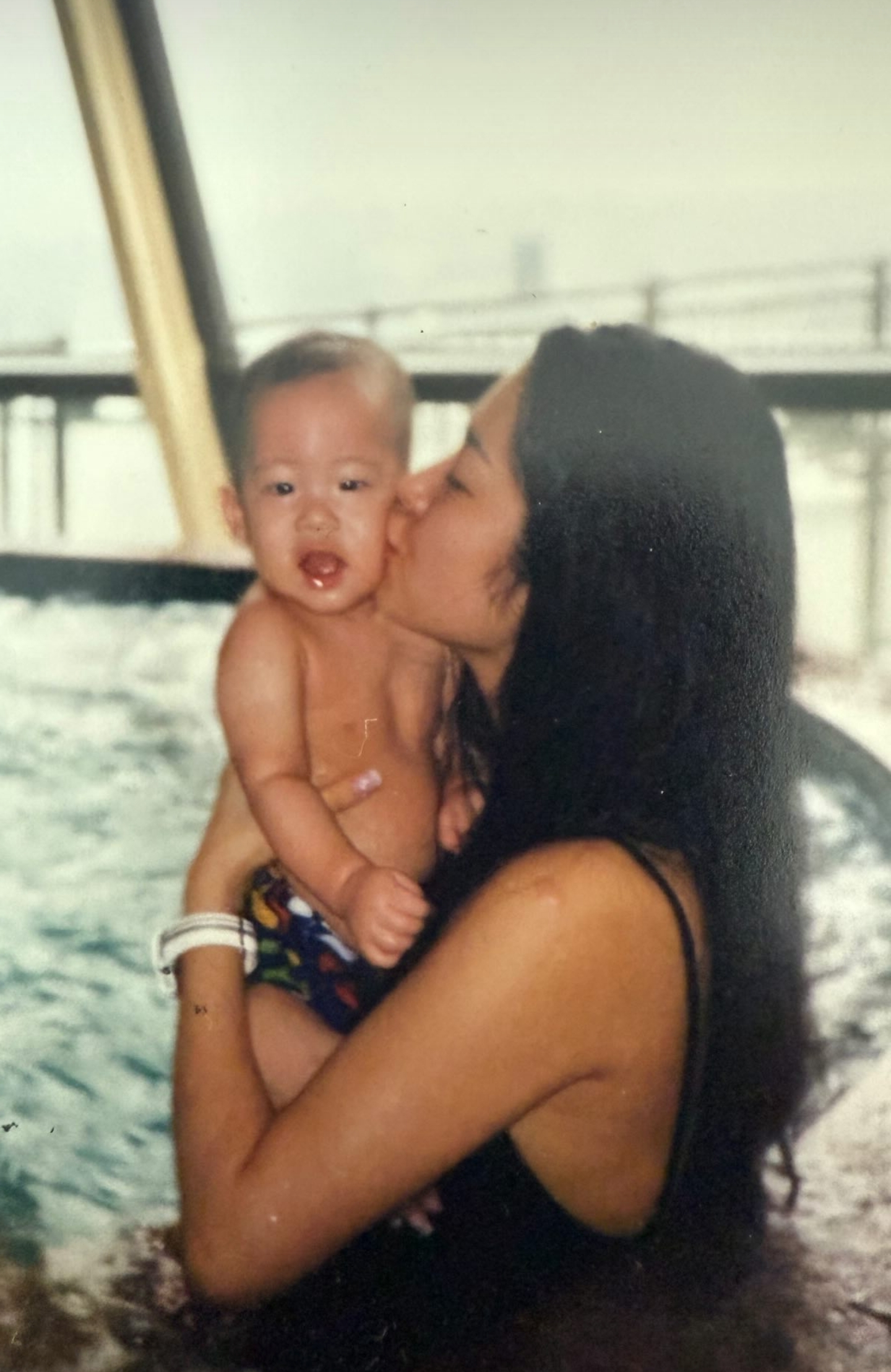 처음으로 자녀 사진을 인스타에 업로드한 고현정 | 인스티즈