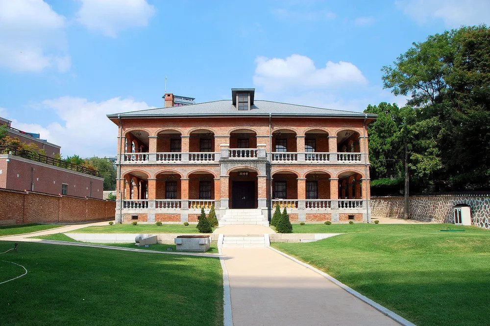 구한말 대한제국의 처지를 보여주는 황제 2명의 사진 | 인스티즈