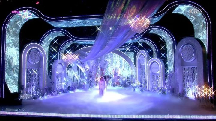 아이돌팬들 사이에서 예쁘다고 말나왔던 뮤직뱅크 세트들.jpg | 인스티즈