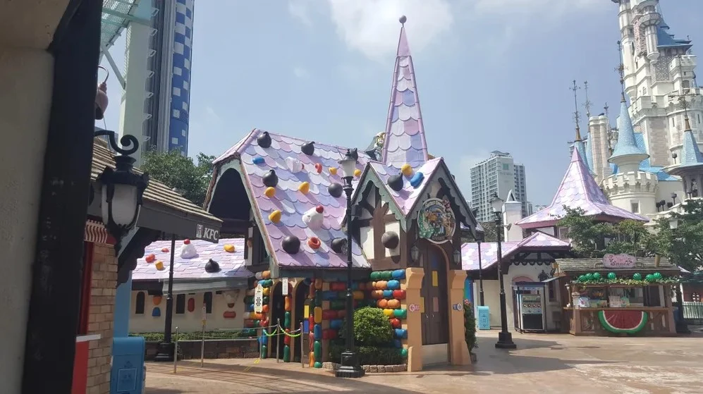 롯데월드에서 인지도 제일 낮은 놀이기구 | 인스티즈
