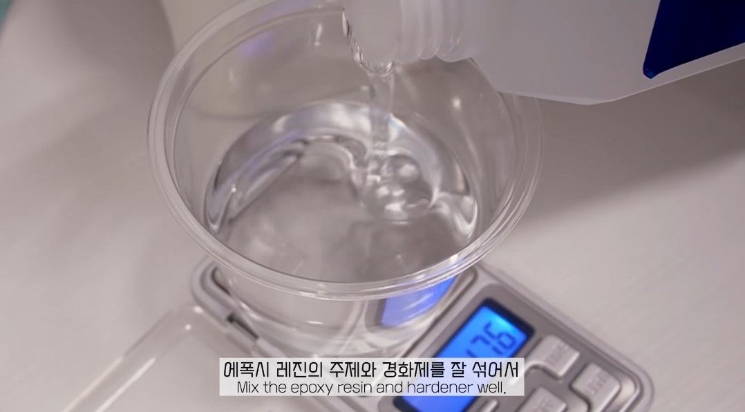 금손 유튜버의 클레이로 짱구 훈이 수영장 만들기 | 인스티즈