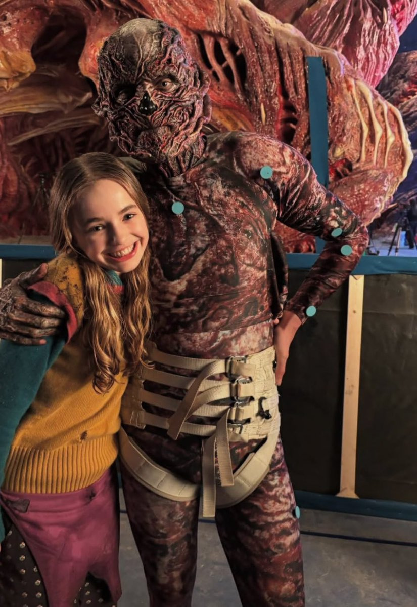 기묘한이야기 베크나 촬영장 비하인드 사진 | 인스티즈