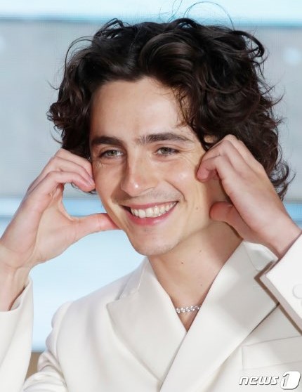 거만한 k-배우들은 k-하트를 무시하지 마라.jpg | 인스티즈