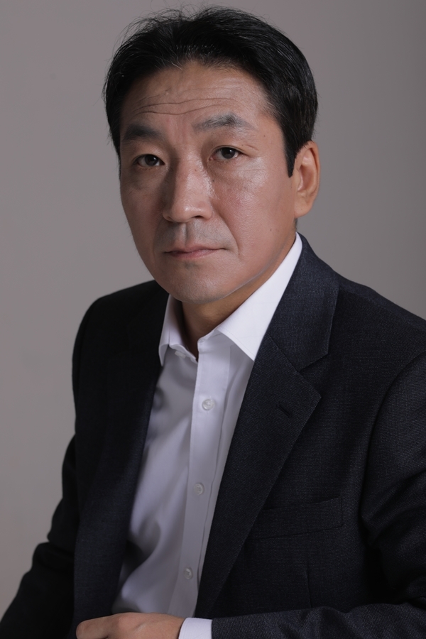 큰아빠는 ㅇ이렇게 작은아빠는 0 이렇게 생긴거같은 달글 | 인스티즈