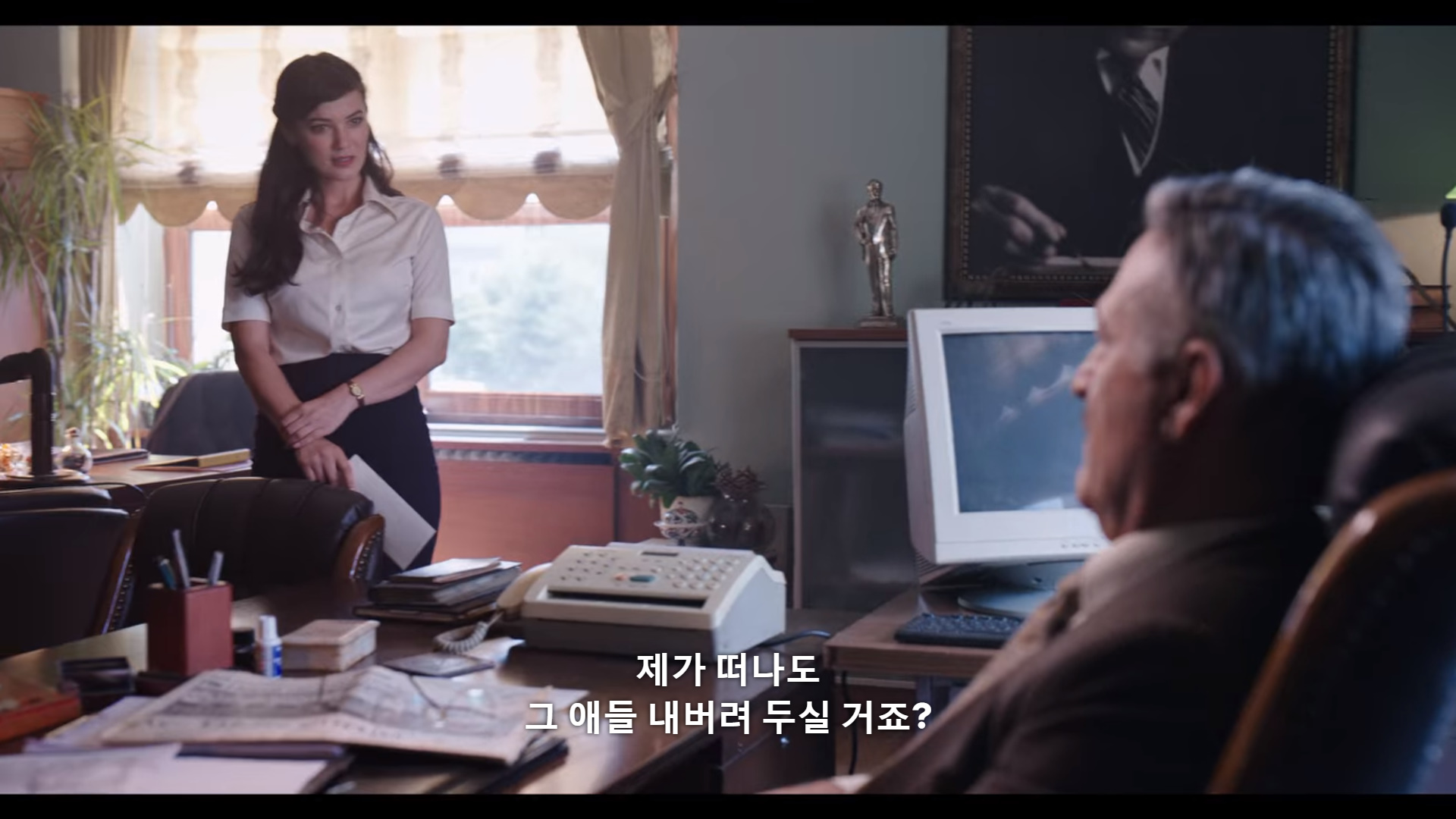 퇴학 당하게 생겼는데요.. 퇴학을 반대했던 유일한 선생님이 전근간대요. 전근을 막아야 해요! (스압) | 인스티즈