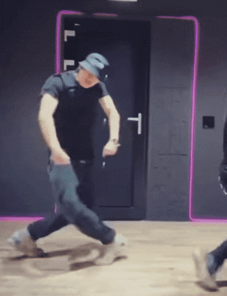 찐 호랑이 같은 안무가.gif | 인스티즈