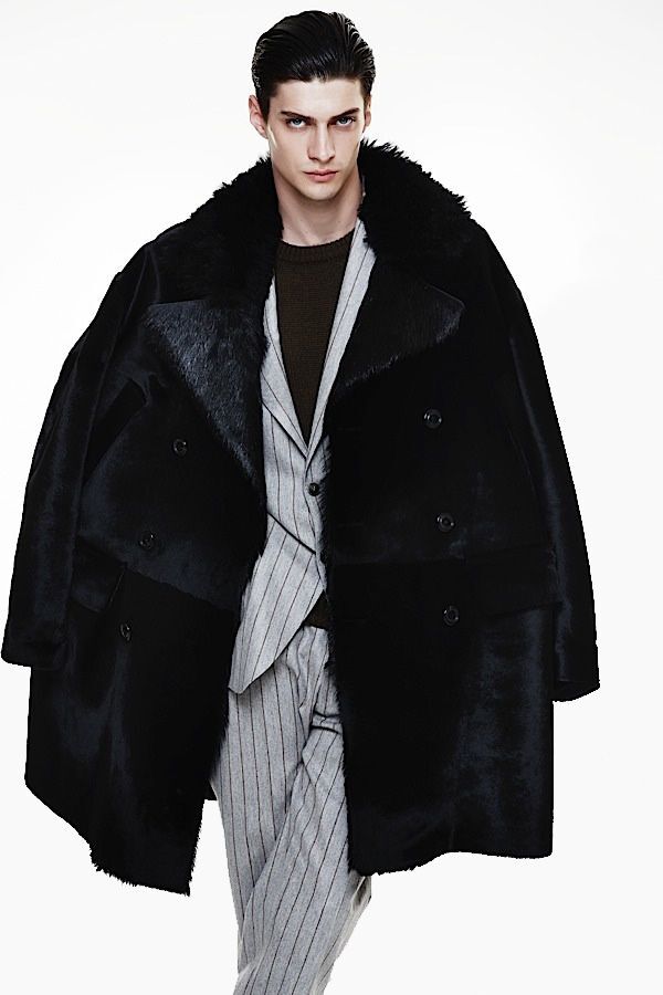 샤넬이 상당히 아끼는듯한 남자모델 | 인스티즈