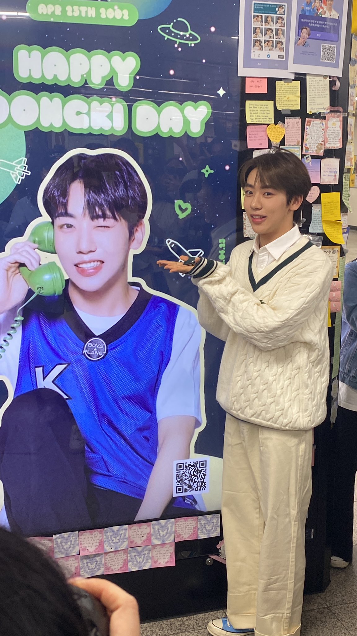 [보이즈플래닛] 오늘자 지하철 광고 인증에서 스타크리에이터들을 놀라게 만든 차웅기 | 인스티즈