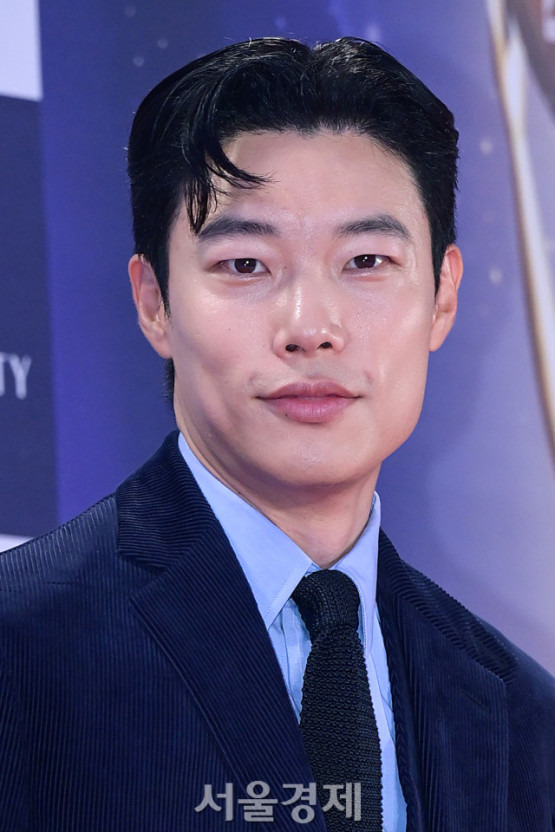 요새 핫한 연예인들 이름 얼마나 알고있을까? | 인스티즈