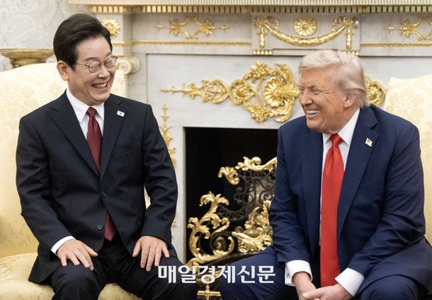 2찍들 시위 성조기 버림..... | 인스티즈