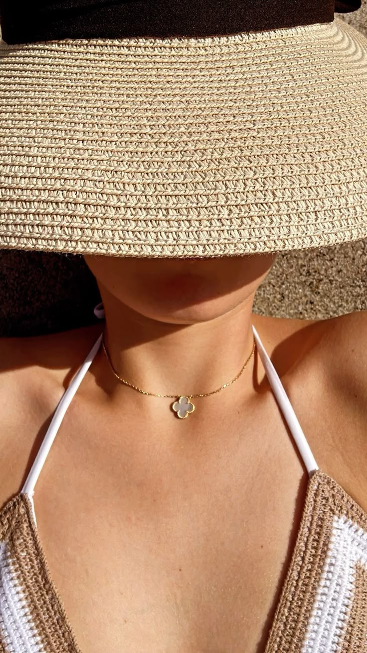 전 세계적으로 가장 히트 친 목걸이가 아닐까 하는 .jpg | 인스티즈