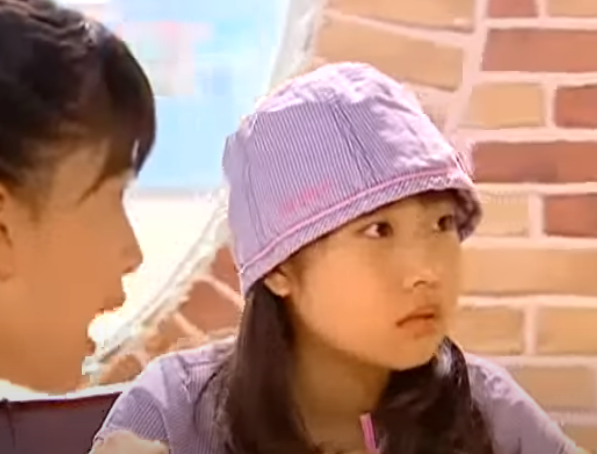 2002년 한 어린이 "심은진..간미연..이희진..김이지..김이지 다음에...." | 인스티즈