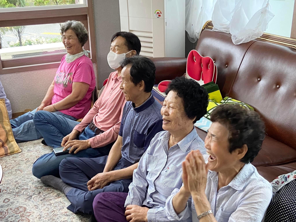 독서문화 확산과 공익 연대사업에 진심인듯한 평산책방.jpg | 인스티즈