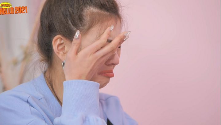 힐신고 춤추는 리아 발 보고 눈물터진 유나 | 인스티즈