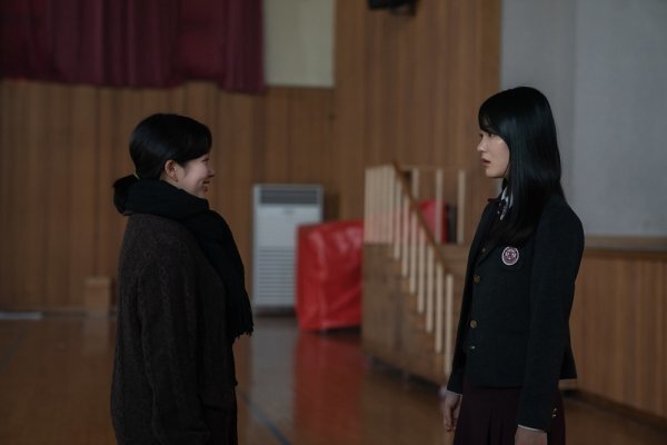 김은숙 작가 "학폭 미화 없다"…송혜교·이도현·임지연, '더 글로리' 첫 스틸 | 인스티즈