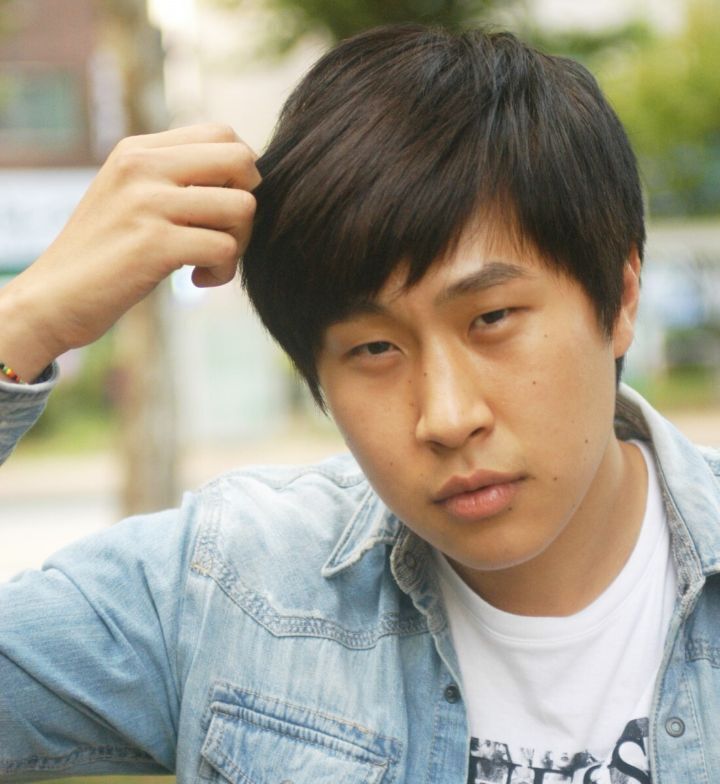 동생이랑 아예 다르게 생긴 피식대학 이용주 | 인스티즈