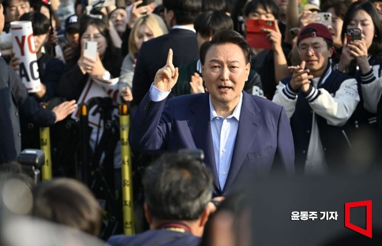 [포토] '대국민 사과는 없다' | 인스티즈