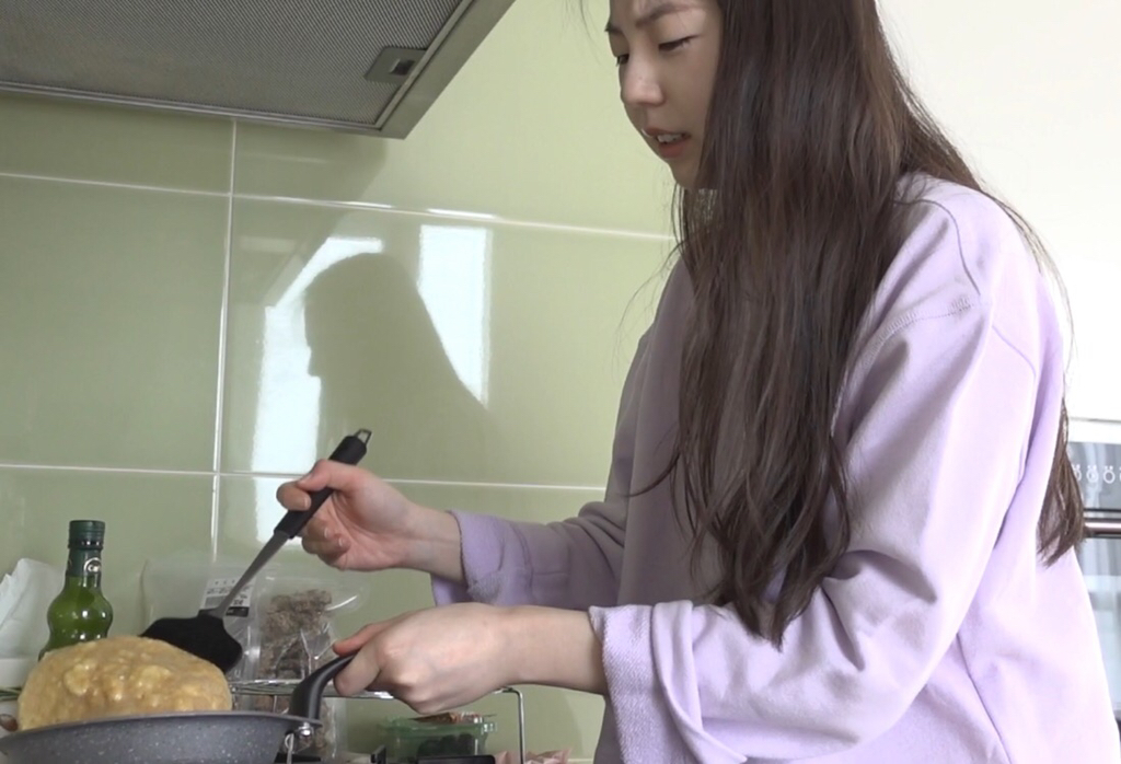 소희의 밀가루 없는 바나나 팬케이크 만들기 | 인스티즈