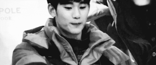 영원히 고통받는 김수현.gif 2024버전 | 인스티즈