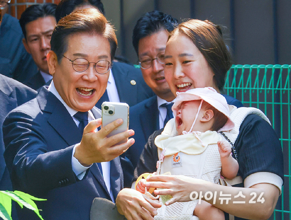 사전투표소 반려견, 아기 사진 모음 | 인스티즈