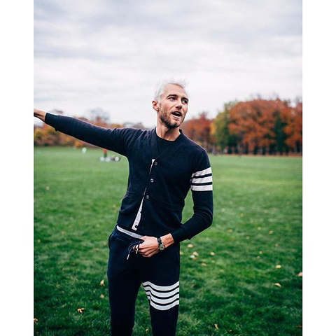 톰 브라운은 원래 이런 몸이 입는 옷임 | 인스티즈