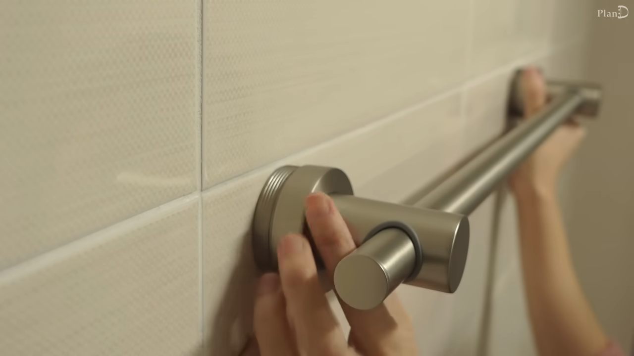 야무지다는 반응 많은 어떤 브이로거의 화장실 셀프 보수 (스압주의) | 인스티즈