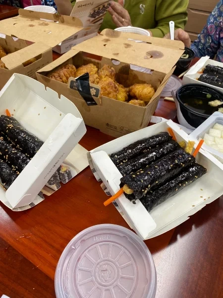 산불에 8일 못 씻은 할머니들, '목욕탕' 모셔갔더니… | 인스티즈