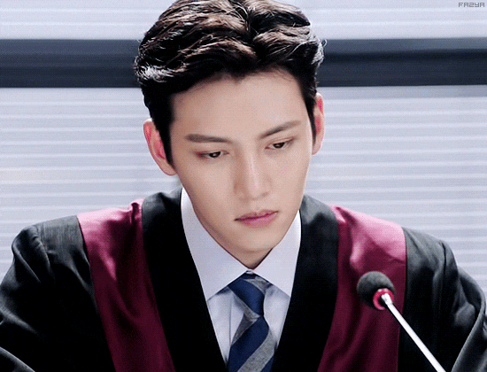 제복 입은 배우들이 일반인이라면 유명해진다 vs 그정도는 아니다 | 인스티즈